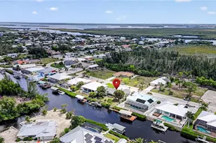 5330 Genesee Pkwy, Bokeelia, FL 33922 - Photo 7