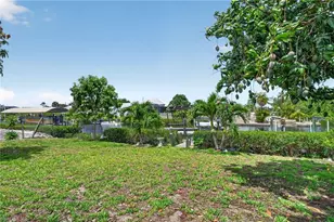 5330 Genesee Pkwy, Bokeelia, FL 33922 - Photo 31
