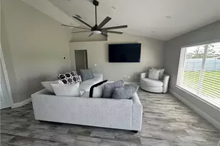 1518 NE 43rd Ln, Cape Coral, FL 33909 - Photo 5