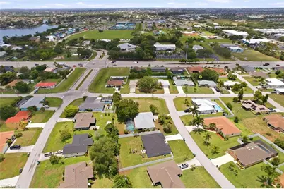 116 SE 4th St, Cape Coral, FL 33990 - Photo 7