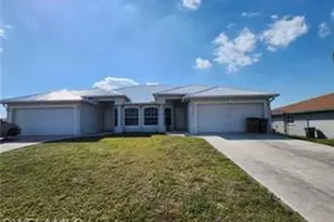 526 SE 6th Pl, Cape Coral, FL 33990 - Photo 1