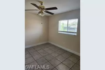526 SE 6th Pl, Cape Coral, FL 33990 - Photo 3