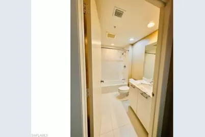 3000 Oasis Grand Blvd #2206, Fort Myers, FL 33916 - Photo 3