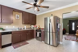 5521 Shaddelee Ln W, Fort Myers, FL 33919 - Photo 7