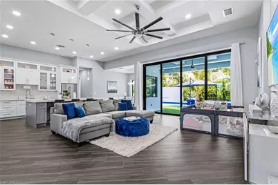 8800 Woodgate Manor Ct, Fort Myers, FL 33908 - Photo 7