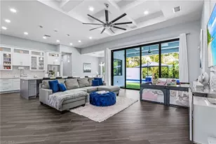 8800 Woodgate Manor Ct, Fort Myers, FL 33908 - Photo 7
