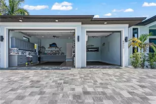 8800 Woodgate Manor Ct, Fort Myers, FL 33908 - Photo 21