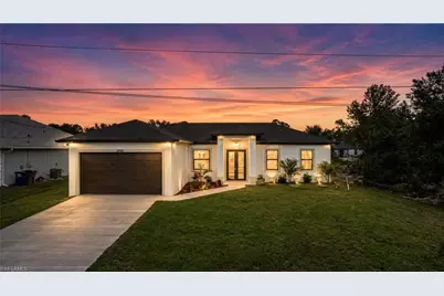 2705 Darlene Pl, Lehigh Acres, FL 33971 - Photo 3