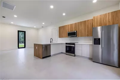 1805 W 10th St, Lehigh Acres, FL 33972 - Photo 11