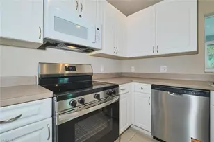 235 SW 12th St, Cape Coral, FL 33991 - Photo 11