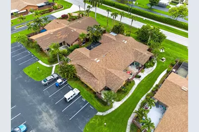 6315 Royal Woods Dr, Fort Myers, FL 33908 - Photo 3