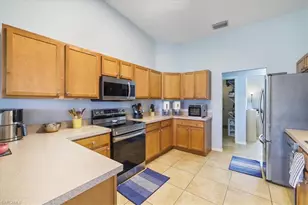 1605 SW 28th St, Cape Coral, FL 33914 - Photo 25