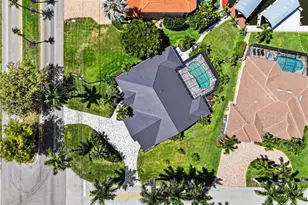 1533 SW 57th Terrace, Cape Coral, FL 33914 - Photo 3
