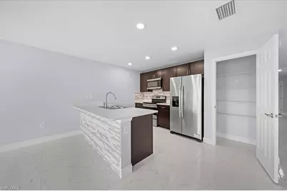 10535 Crossback Ln, Lehigh Acres, FL 33936 - Photo 23