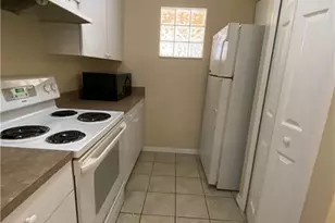 3806 SW 7th Pl, Cape Coral, FL 33914 - Photo 9