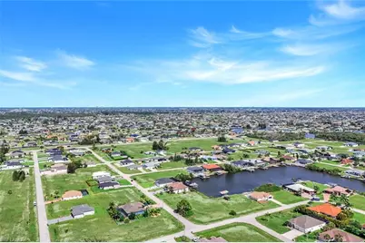 4204 NW 22nd St, Cape Coral, FL 33993 - Photo 9