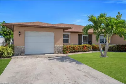 836 Trafalgar Pkwy, Cape Coral, FL 33991 - Photo 3