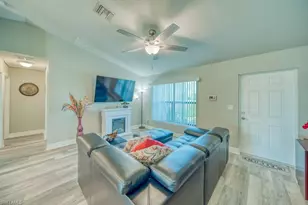 520 Wilmington Pkwy, Cape Coral, FL 33993 - Photo 25