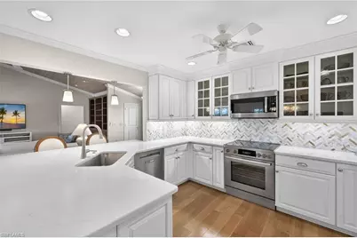 928 Pepper Tree Pl, Sanibel, FL 33957 - Photo 13