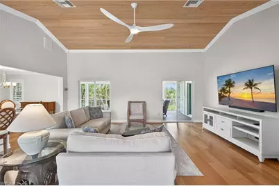 928 Pepper Tree Pl, Sanibel, FL 33957 - Photo 7