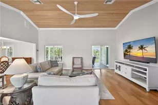928 Pepper Tree Pl, Sanibel, FL 33957 - Photo 7