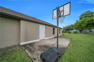 538 Whispering Wind Bend, Lehigh Acres, FL 33974 - Photo 31