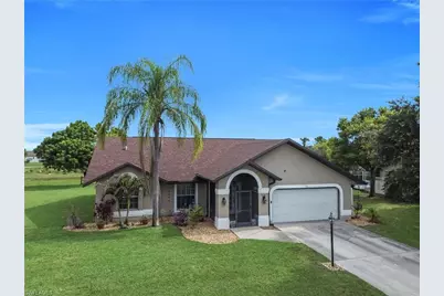 538 Whispering Wind Bend, Lehigh Acres, FL 33974 - Photo 3