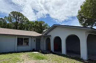 929 SE 24th Ave, Cape Coral, FL 33990 - Photo 1