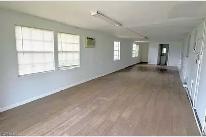 4029 E Sunflower Cir, Labelle, FL 33935 - Photo 11