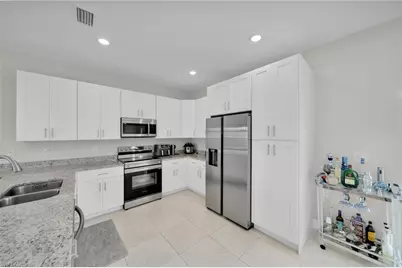 405 NW 10th St, Cape Coral, FL 33993 - Photo 13