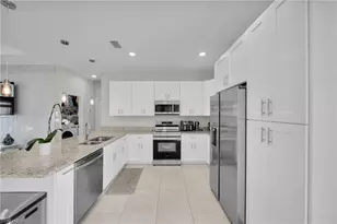405 NW 10th St, Cape Coral, FL 33993 - Photo 11