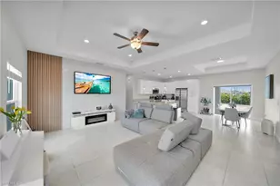 405 NW 10th St, Cape Coral, FL 33993 - Photo 9
