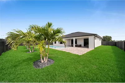 106 NE 11th Ter, Cape Coral, FL 33909 - Photo 45