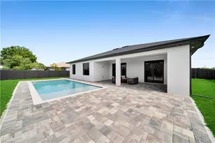 106 NE 11th Terrace, Cape Coral, FL 33909 - Photo 3