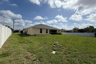 1722 NE 21st St, Cape Coral, FL 33909 - Photo 33