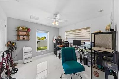 22 Nelson Rd S, Cape Coral, FL 33991 - Photo 21