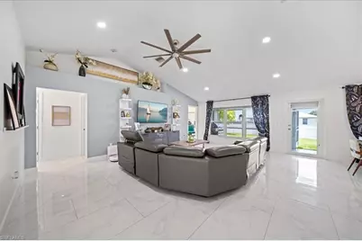 22 Nelson Rd S, Cape Coral, FL 33991 - Photo 11
