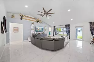 22 Nelson Rd S, Cape Coral, FL 33991 - Photo 11