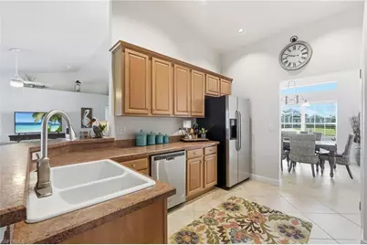 11 Medalist Ln, Rotonda West, FL 33947 - Photo 15