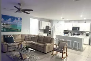 932 SW 7th Ave, Cape Coral, FL 33991 - Photo 7