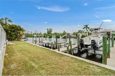 17731 Broadway Ave, Fort Myers Beach, FL 33931 - Photo 5