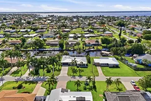 2835 SE 18th Ave, Cape Coral, FL 33904 - Photo 45