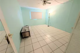 2100 Barkeley Ln, Fort Myers, FL 33907 - Photo 9