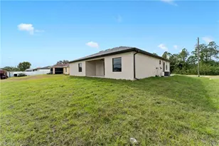 910 Atherton Ave, Lehigh Acres, FL 33971 - Photo 31