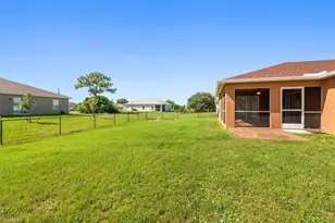 2931 NW 4th Pl, Cape Coral, FL 33993 - Photo 31