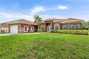 680 Mirror Lakes Ct, Lehigh Acres, FL 33974 - Photo 31