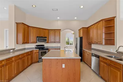 680 Mirror Lakes Ct, Lehigh Acres, FL 33974 - Photo 7