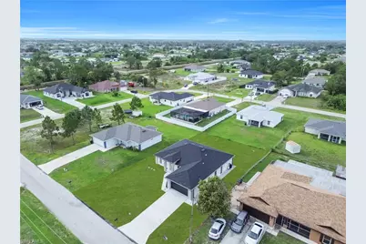 2507 39th St SW, Lehigh Acres, FL 33976 - Photo 37