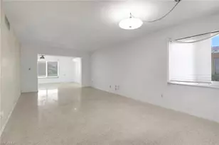 2212 E 6th St, Lehigh Acres, FL 33936 - Photo 9
