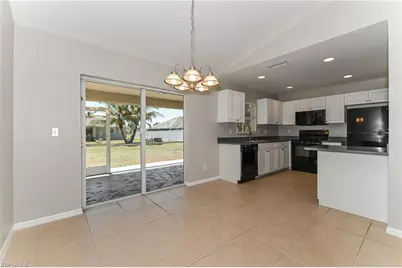 162 SE 18th St, Cape Coral, FL 33990 - Photo 5